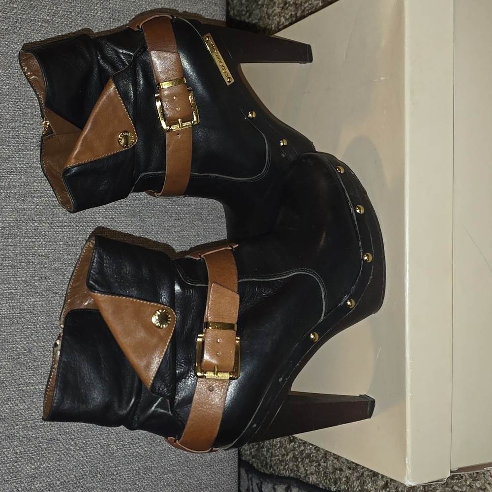 Booties - Picture 4 of 6